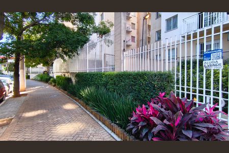 Apartamento à venda com 34m², 2 quartos e sem vaga Apartamento à venda com 34m², 2 quartos e sem vagaFachada + Plaquinha