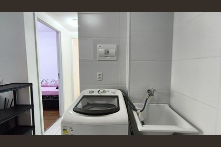 Apartamento à venda com 34m², 2 quartos e sem vaga Apartamento à venda com 34m², 2 quartos e sem vagaCozinha e Área de Serviço
