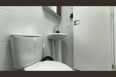 Banheiro de apartamento para alugar com 2 quartos, 34m² em Mooca, São Paulo