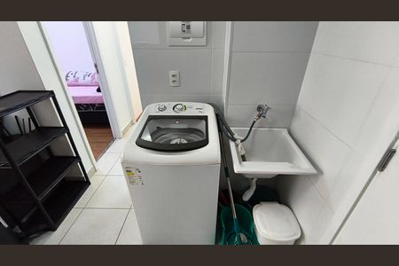 Apartamento à venda com 34m², 2 quartos e sem vaga Apartamento à venda com 34m², 2 quartos e sem vagaCozinha e Área de Serviço