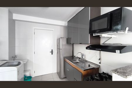 Apartamento à venda com 34m², 2 quartos e sem vaga Apartamento à venda com 34m², 2 quartos e sem vagaCozinha e Área de Serviço