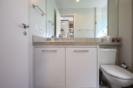 Apartamento à venda com 154m², 3 quartos e 3 vagas Apartamento à venda com 154m², 3 quartos e 3 vagasBanheiro Suíte