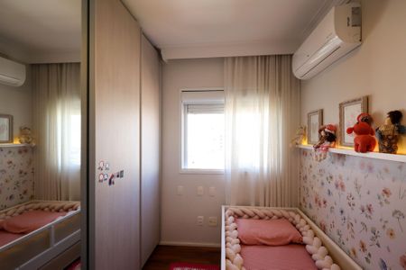 Apartamento à venda com 154m², 3 quartos e 3 vagas Apartamento à venda com 154m², 3 quartos e 3 vagasQuarto 2 - Suíte 2