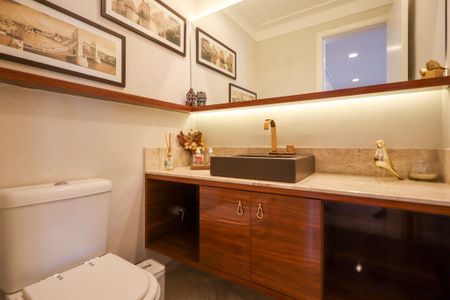 Apartamento à venda com 154m², 3 quartos e 3 vagas Apartamento à venda com 154m², 3 quartos e 3 vagasLavabo
