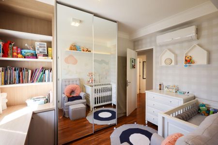 Apartamento à venda com 154m², 3 quartos e 3 vagas Apartamento à venda com 154m², 3 quartos e 3 vagasQuarto 1 - Suíte 1