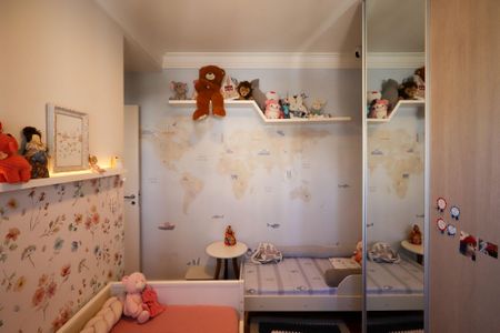 Apartamento à venda com 154m², 3 quartos e 3 vagas Apartamento à venda com 154m², 3 quartos e 3 vagasQuarto 2 - Suíte 2