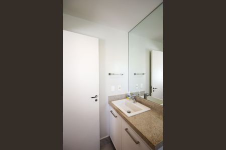 Apartamento à venda com 154m², 3 quartos e 3 vagas Apartamento à venda com 154m², 3 quartos e 3 vagasBanheiro Suíte