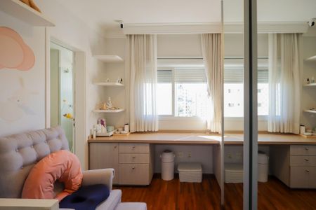 Apartamento à venda com 154m², 3 quartos e 3 vagas Apartamento à venda com 154m², 3 quartos e 3 vagasQuarto 1 - Suíte 1