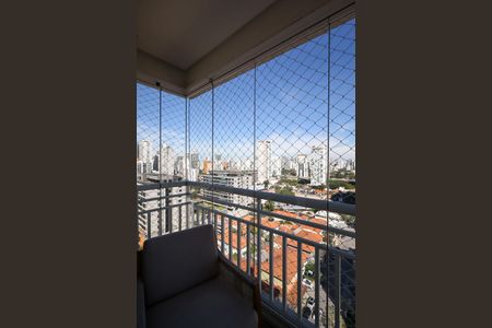 Apartamento à venda com 154m², 3 quartos e 3 vagas Apartamento à venda com 154m², 3 quartos e 3 vagasQuarto 3 - Suíte 3 Varanda