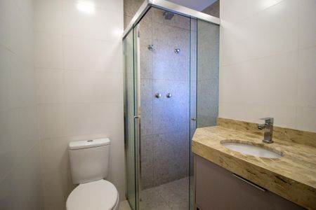 Banheiro da Suíte de apartamento para alugar com 2 quartos, 63m² em Jardim Clarice I, Votorantim