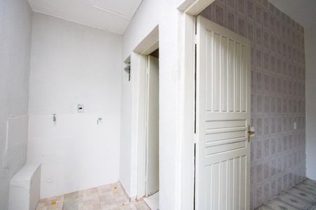 Casa para alugar com 135m², 2 quartos e 1 vaga Casa para alugar com 135m², 2 quartos e 1 vagaEdícula - Área de serviço