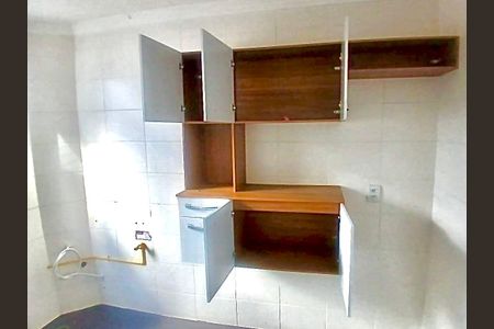 Apartamento para alugar com 45m², 2 quartos e 2 vagas Apartamento para alugar com 45m², 2 quartos e 2 vagasCozinha