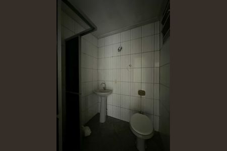 Banheiro da Suíte 1 de casa para alugar com 3 quartos, 200m² em Barreiros, São José
