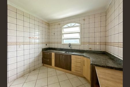 Casa para alugar com 200m², 3 quartos e 2 vagasCozinha