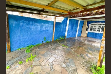 Garagem de casa para alugar com 3 quartos, 200m² em Barreiros, São José