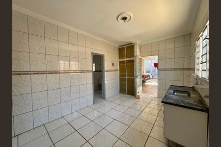 Casa para alugar com 166m², 2 quartos e 2 vagas Casa para alugar com 166m², 2 quartos e 2 vagasCozinha
