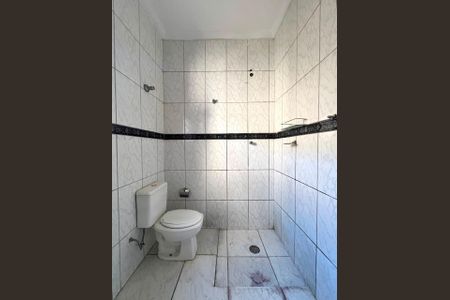 Casa para alugar com 166m², 2 quartos e 2 vagas Casa para alugar com 166m², 2 quartos e 2 vagasBanheiro