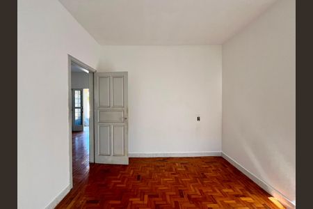 Casa para alugar com 166m², 2 quartos e 2 vagas Casa para alugar com 166m², 2 quartos e 2 vagasQuarto 2