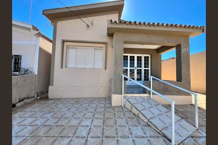 Fachada de casa para alugar com 2 quartos, 166m² em Jardim Aurélia , Campinas