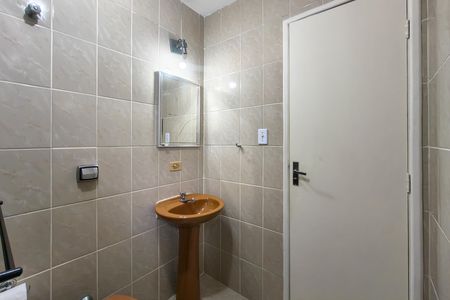 Apartamento para alugar com 71m², 2 quartos e 1 vaga Apartamento para alugar com 71m², 2 quartos e 1 vagaBanheiro da Suíte