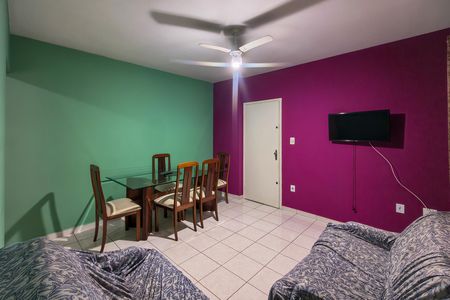 Apartamento para alugar com 71m², 2 quartos e 1 vaga Apartamento para alugar com 71m², 2 quartos e 1 vagaSala