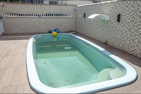 Casa para alugar com 4 quartos, 130m² em Campo Grande, Rio de Janeiro