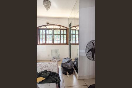 Casa para alugar com 4 quartos, 130m² em Campo Grande, Rio de Janeiro