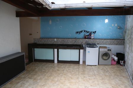Área de Serviço de casa para alugar com 3 quartos, 320m² em Bonsucesso, Contagem