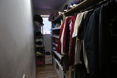 Closet de casa para alugar com 3 quartos, 320m² em Bonsucesso, Contagem
