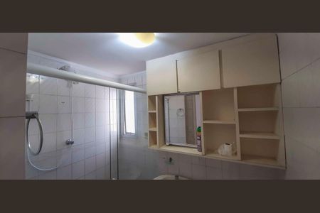 Apartamento à venda com 68m², 2 quartos e 1 vaga Apartamento à venda com 68m², 2 quartos e 1 vagaBanheiro