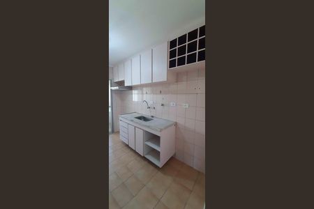 Cozinha de apartamento para alugar com 2 quartos, 68m² em Jardim Ester, São Paulo