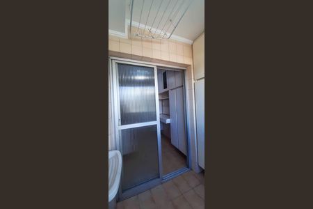 Apartamento à venda com 68m², 2 quartos e 1 vaga