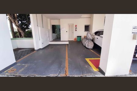 Garagem de apartamento para alugar com 2 quartos, 68m² em Jardim Ester, São Paulo