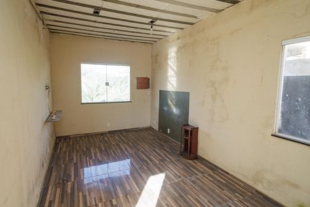 Casa para alugar com 4 quartos, 180m² em Campo Grande, Rio de Janeiro
