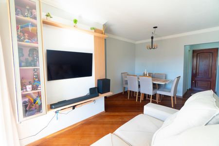 Apartamento à venda com 71m², 3 quartos e 1 vaga Apartamento à venda com 71m², 3 quartos e 1 vagaSala