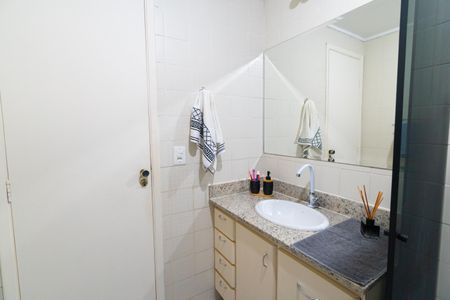 Apartamento à venda com 71m², 3 quartos e 1 vaga Apartamento à venda com 71m², 3 quartos e 1 vagaBanheiro