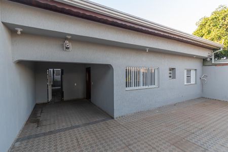Garagem  de casa à venda com 5 quartos, 162m² em Jardim Denadai (nova Veneza), Sumaré