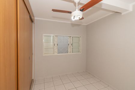 Casa à venda com 162m², 5 quartos e 3 vagasQuarto 1