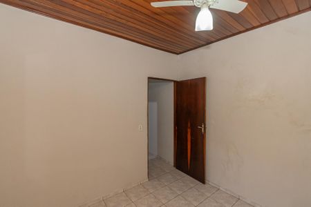 Casa à venda com 162m², 5 quartos e 3 vagasQuarto/Edicula Fundos 