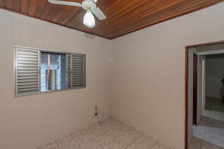 Casa à venda com 162m², 5 quartos e 3 vagasQuarto/Edicula Fundos 
