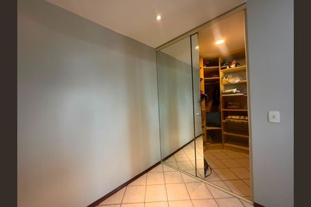 Apartamento para alugar com 163m², 3 quartos e 2 vagas