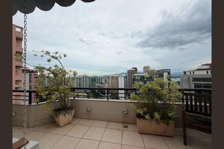 Apartamento para alugar com 163m², 3 quartos e 2 vagas