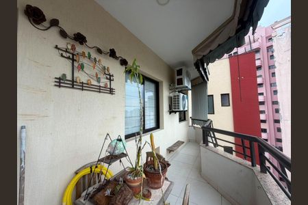 Apartamento para alugar com 163m², 3 quartos e 2 vagas