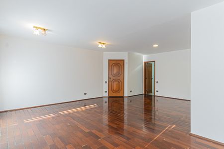 Apartamento à venda com 130m², 2 quartos e 2 vagas