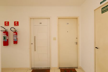 Apartamento à venda com 52m², 2 quartos e 1 vagaÁrea comum - Saguão do andar