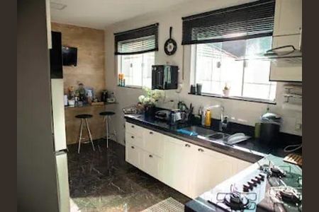 Casa à venda com 4 quartos, 315m² em Pechincha, Rio de Janeiro