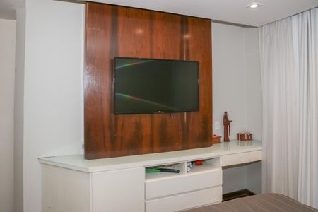 Apartamento à venda com 193m², 3 quartos e 3 vagas
