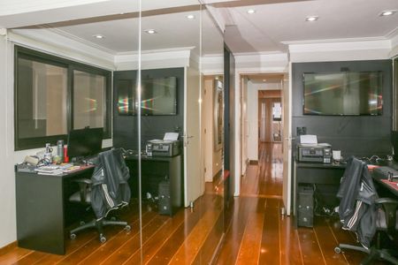 Apartamento à venda com 193m², 3 quartos e 3 vagas