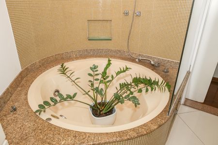 Apartamento à venda com 193m², 3 quartos e 3 vagas