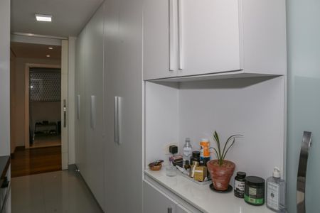 Apartamento à venda com 193m², 3 quartos e 3 vagas